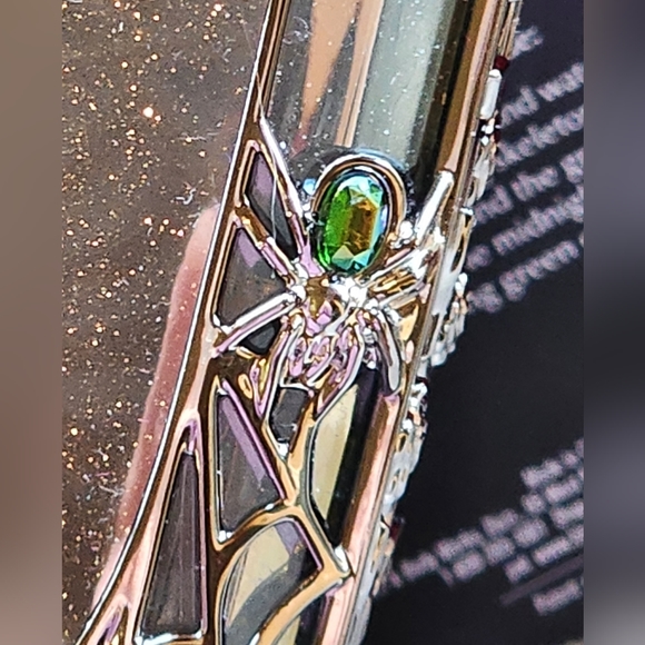 Bath & Body Works Coffin with Skeleton Inside Wallflower Halloween Wallflower - Picture 6 of 9